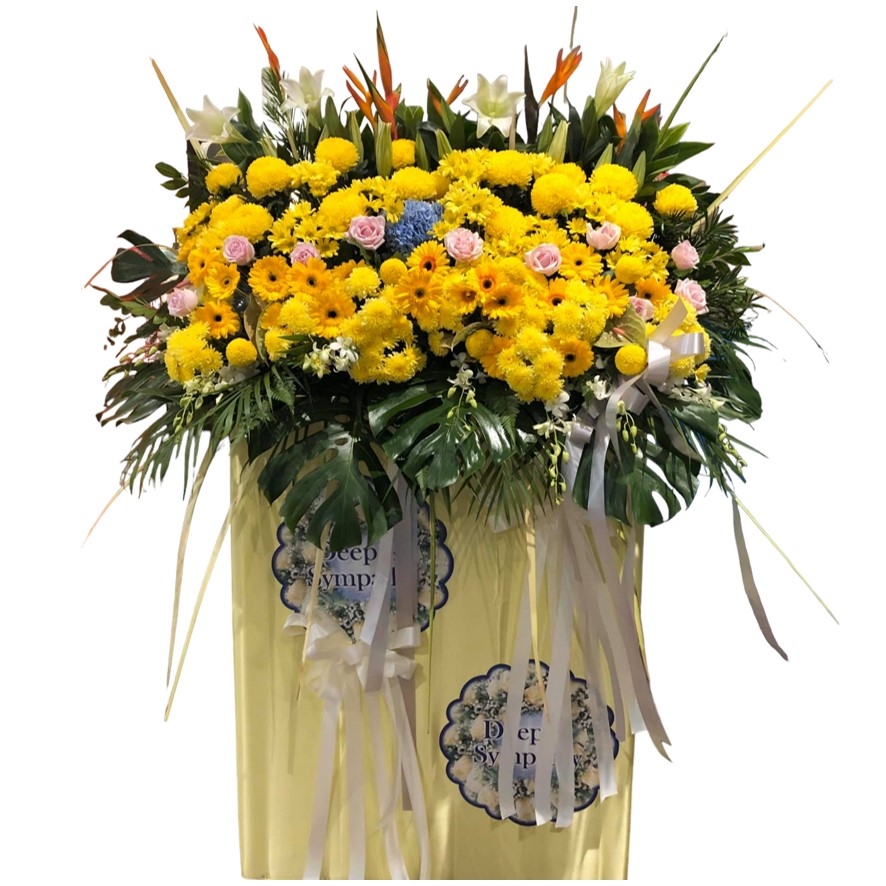 Big Sympathy Wreath & flower delivery
