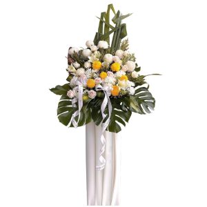 What are the traditional funeral flowers in Singapore?